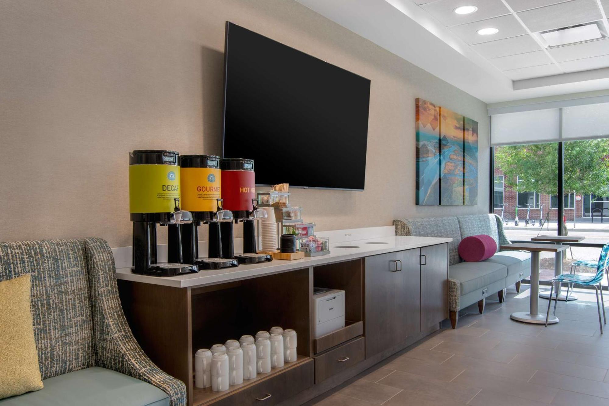 Home2 Suites By Hilton Jacksonville Downtown Exteriör bild