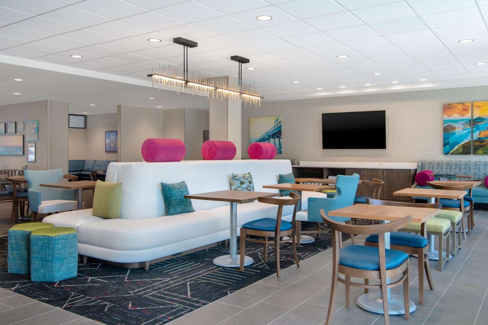 Home2 Suites By Hilton Jacksonville Downtown Exteriör bild